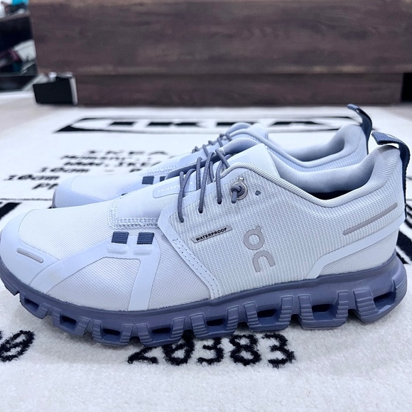 On Clouds Shoes - On Cloud 6 Waterproof Women Running Shoes - Heather Metal